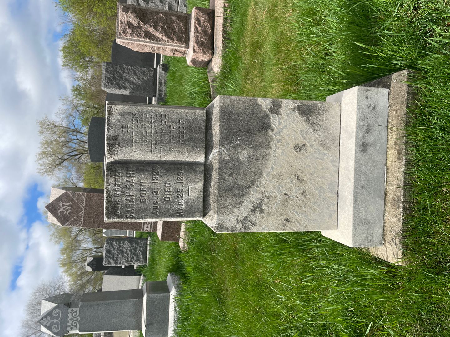Sarah Cahn's grave. Photo 1