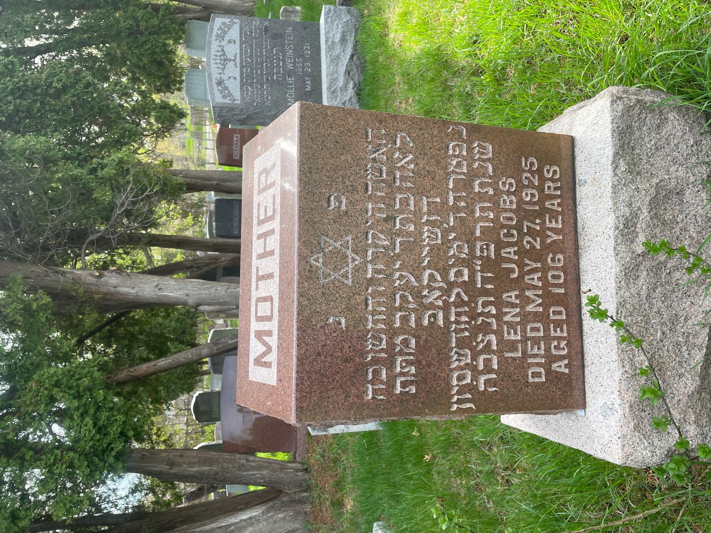 Lena Jacobs's grave. Photo 1