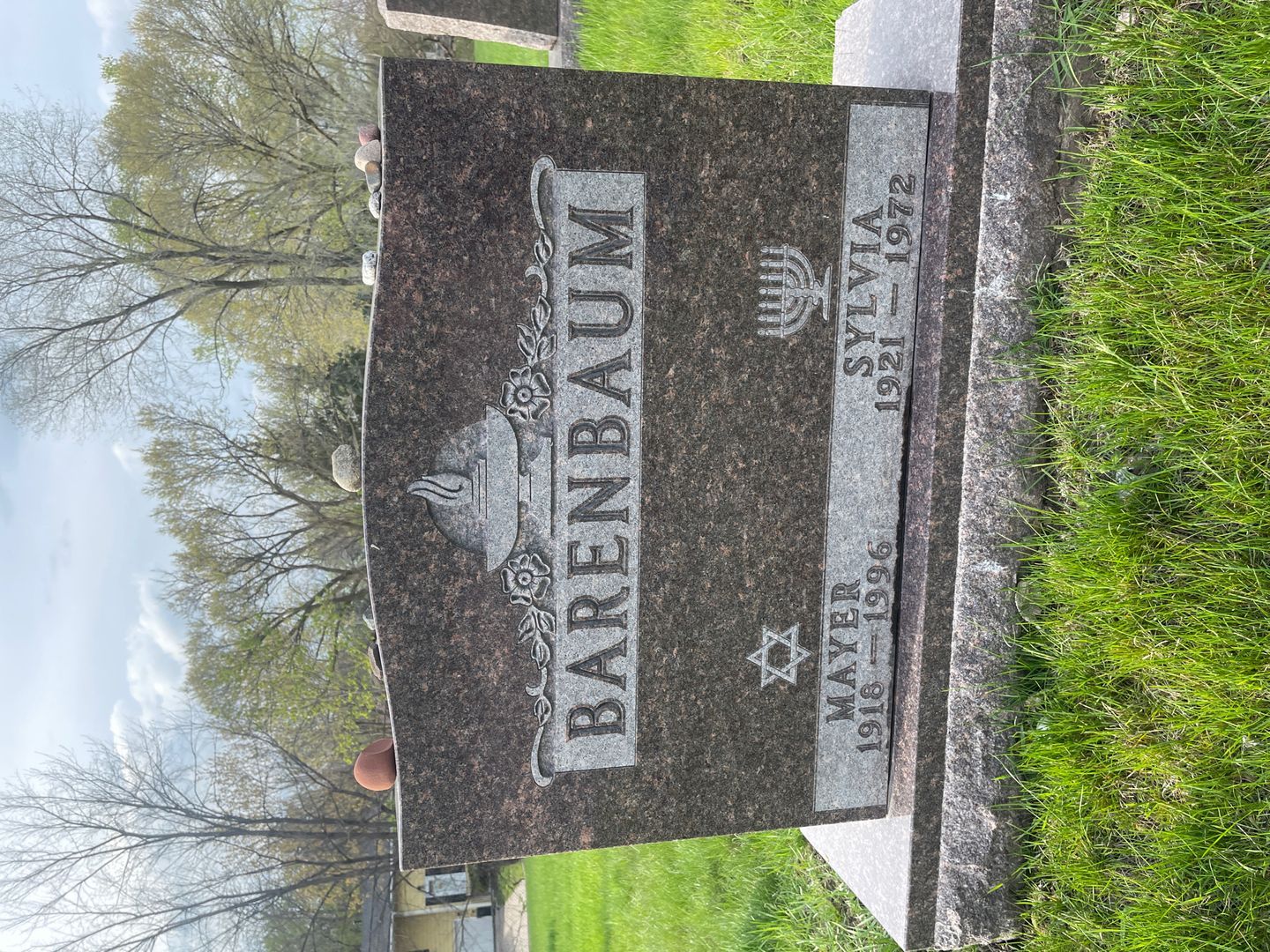 Mayer "Mickey" Barenbaum's grave. Photo 1