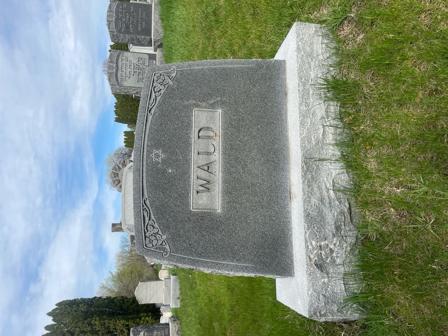 Benjamin H. Wald's grave. Photo 1