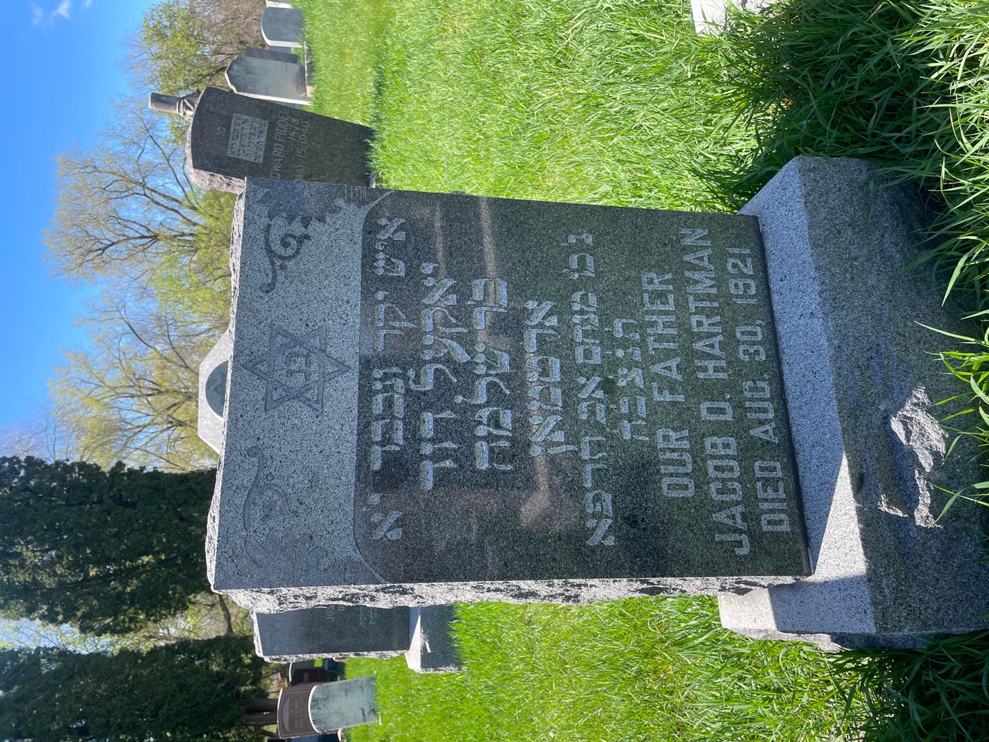 Jacob Hartman's grave. Photo 1