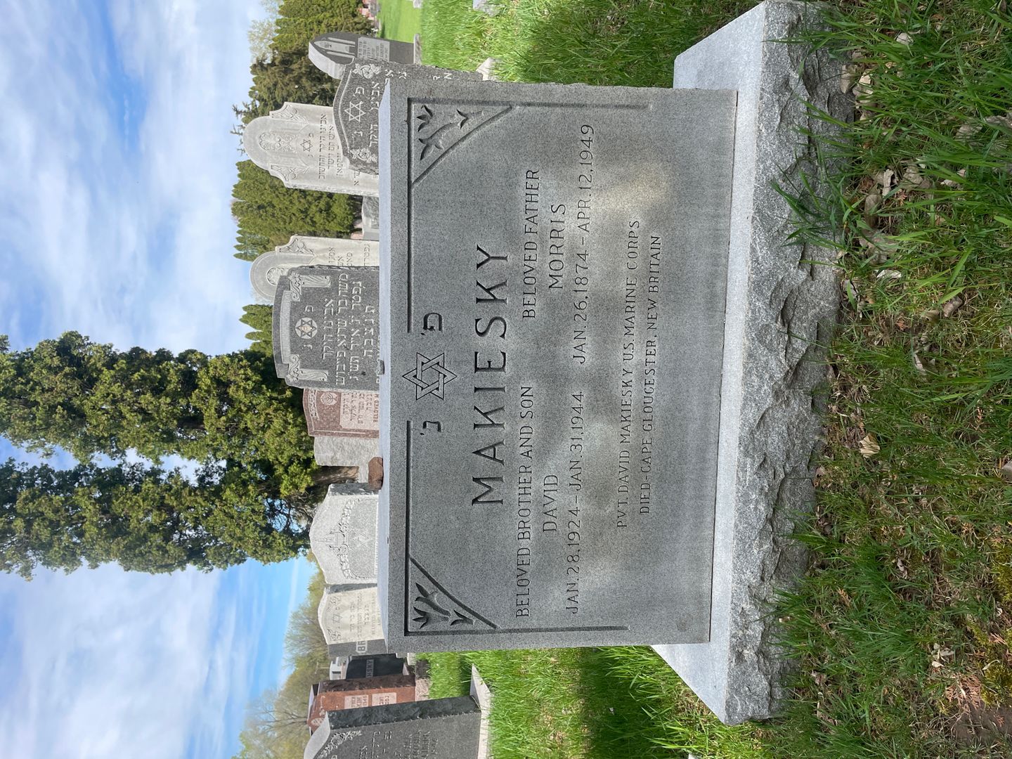 Morris Makiesky's grave. Photo 1
